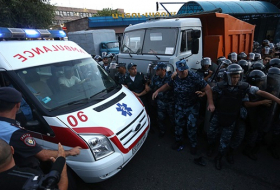 В Ереване вооруженная группа захватила в заложники врачей - ОБНОВЛЕНО